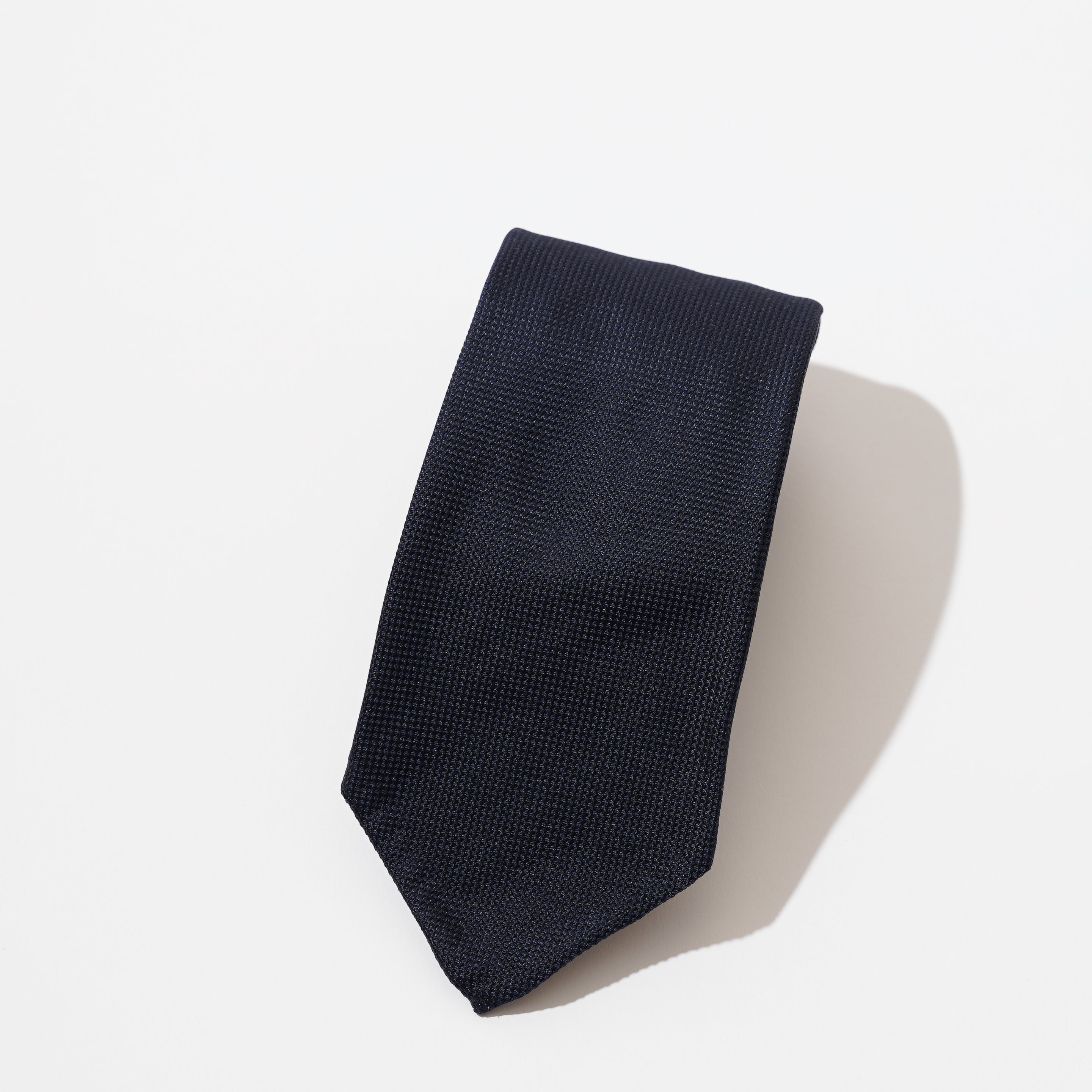 KYOTO SILK HAND ROLLED SOLID TIE